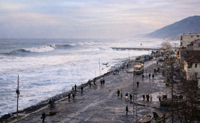 57 Yıllık Bekleyiş Sona mı Eriyor? 1969’daki Büyük Perşembe Fırtınası ve Yıkılan Rıhtımın Hikayesi