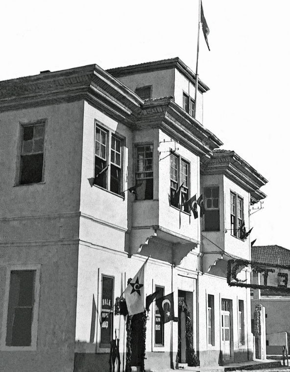 Cumhuriyet’in Özgür Kürsüsü: Halkevleri ve Demokratik Mirasımız